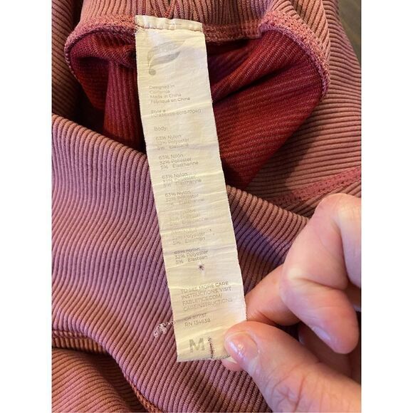 Fabletics Pink High Waisted Seamless Rib Legging - Size M - Picture 13 of 13